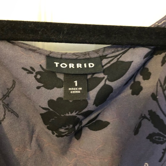 Torrid size 1 Purple Blouse with Gold Detailing - Picture 4 of 4